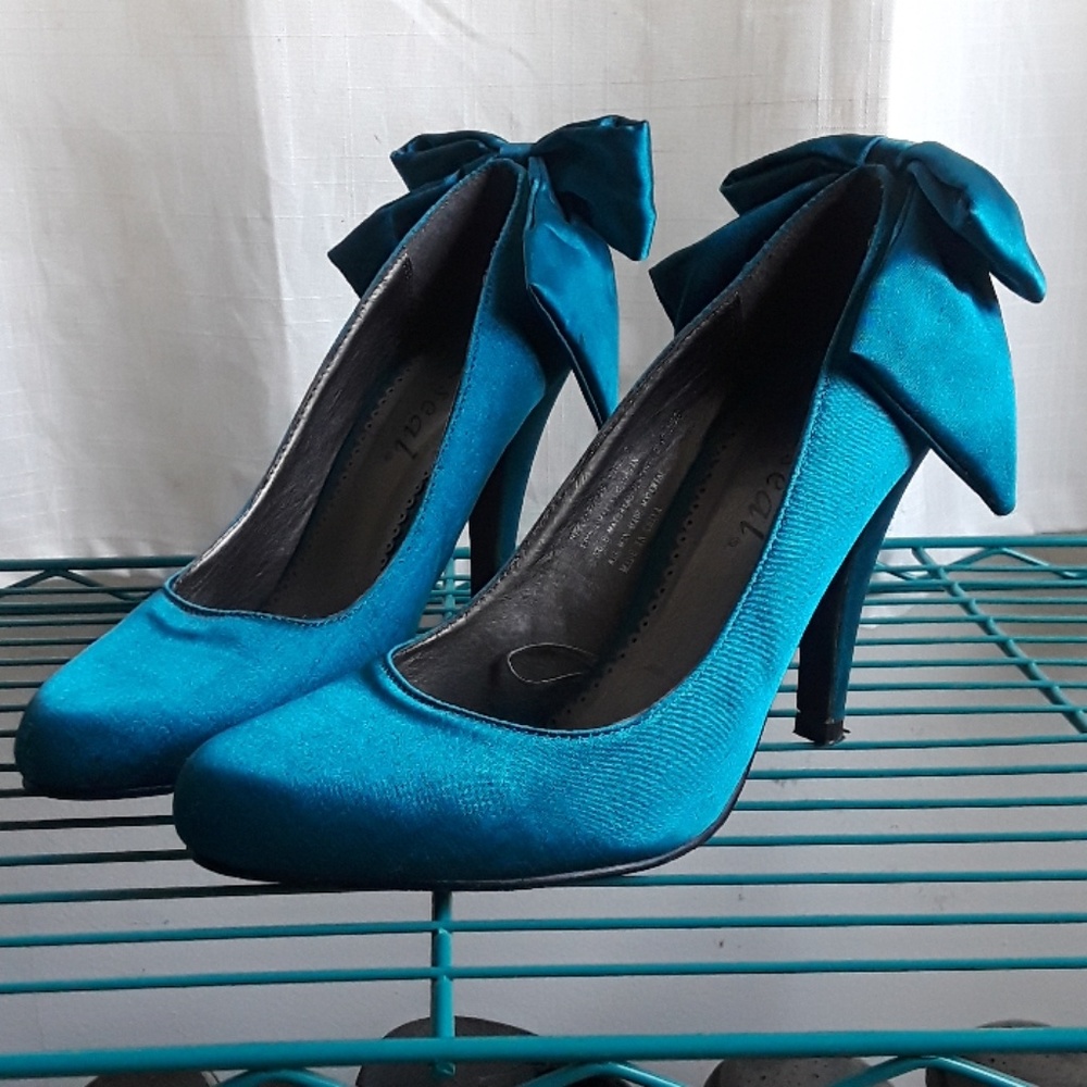 Wet Seal Blue Satin Heels with Bows